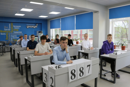 Первые экзамены у выпускников 9-х классов прошли в штатном режиме